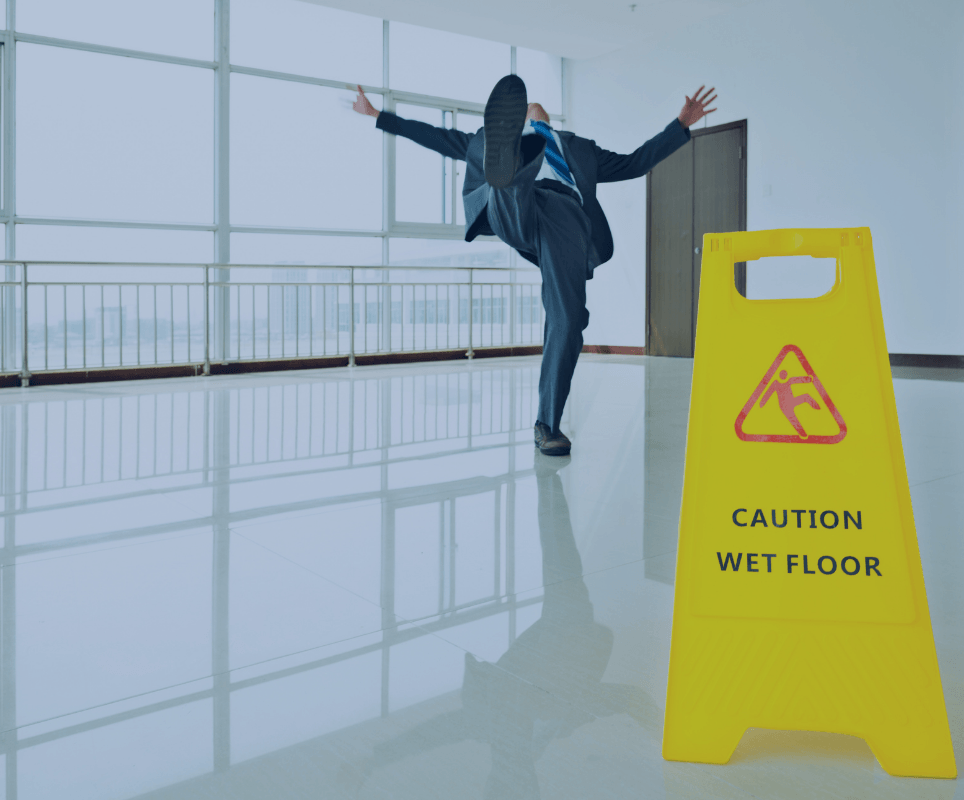 Thời tiết nồm ẩm đặc trưng của miền Bắc khiến việc giữ không khí và không gian luôn sạch, khô thoáng trở nên khó khăn hơn