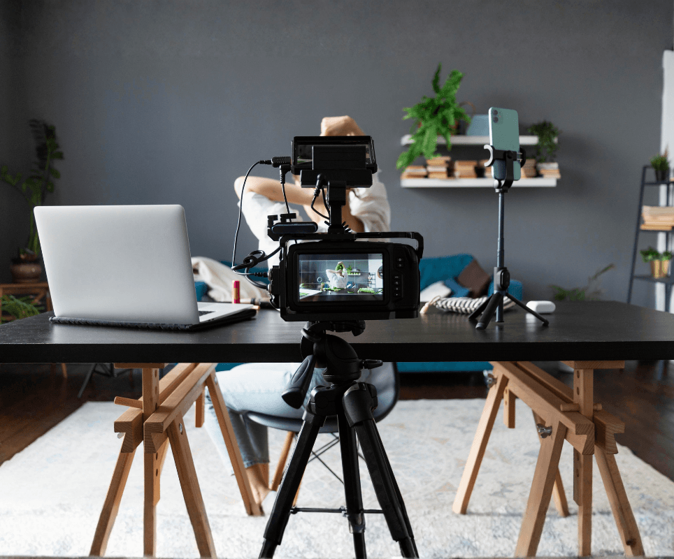 Máy cấp khí tươi giữ phòng livestream luôn đủ oxy, không khí dễ chịu suốt buổi ghi hình