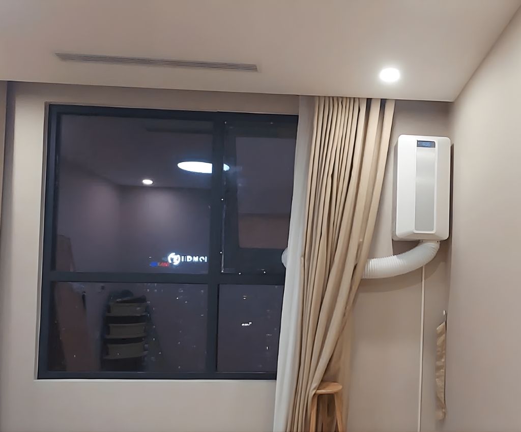 may cap khi tuoi am tran vs treo tuong 3